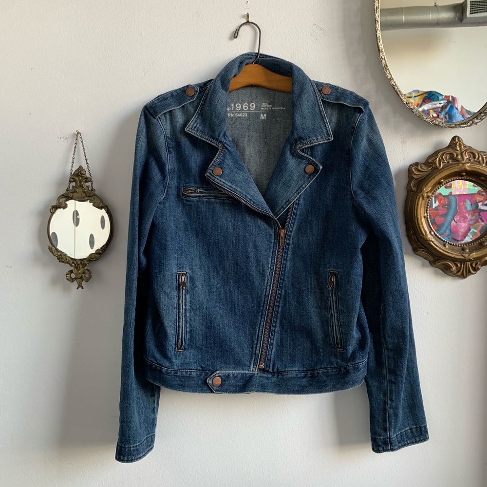 Gap Jean Jacket Size M - Picture 3 of 8